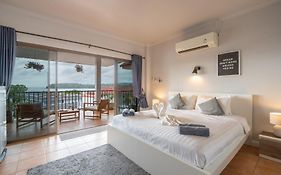 Two Chefs Inn
